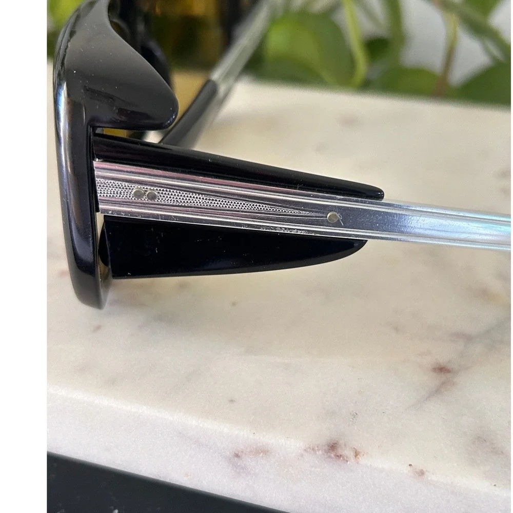 Vintage Polarized Fisherman Glasses Japan 3787 Black Frame Amber Lens Wrap